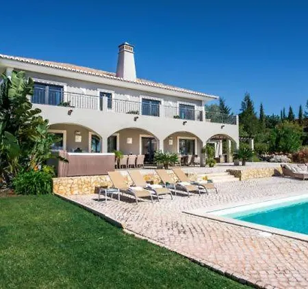 Sleeps 14