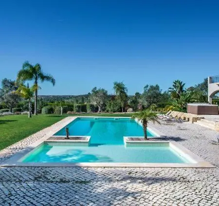Sleeps 14