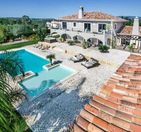 Sleeps 14